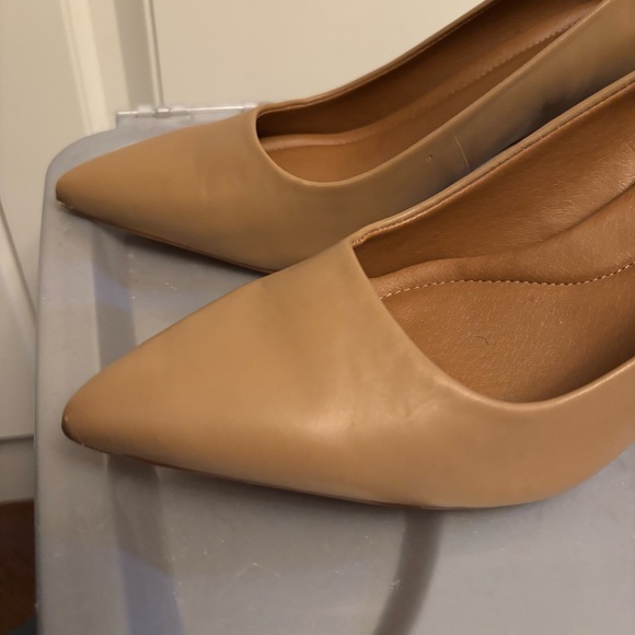 Nordstrom Rack Classic Tan Heels - Picture 2 of 9